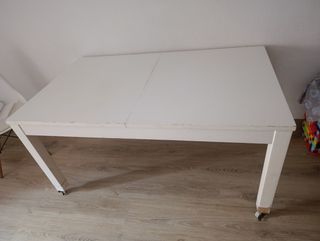 Mesa de comedor blanca extensible