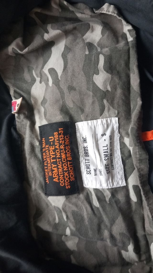 Chaqueta Schott entretiempo