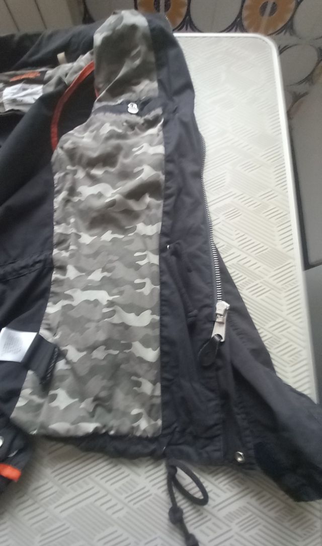 Chaqueta Schott entretiempo