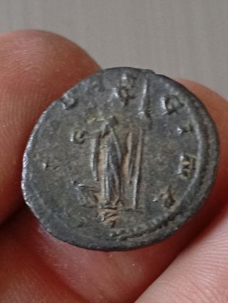 ≡ Moneda romana Claudio II El Gótico Antoniniano