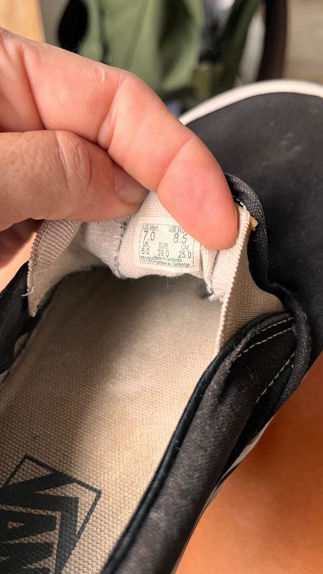 Vans sin cordones negras