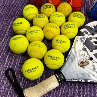 Raqueta Padel Akkeron Atlas R20 + 15 Pelotas