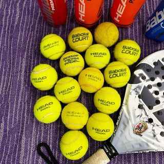 Raqueta Padel Akkeron Atlas R20 + 15 Pelotas