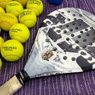 Raqueta Padel Akkeron Atlas R20 + 15 Pelotas