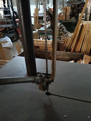 Sierra de cinta para metal