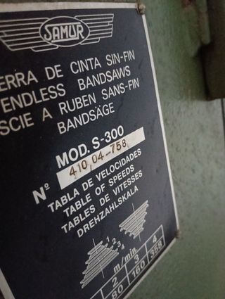 Sierra de cinta para metal