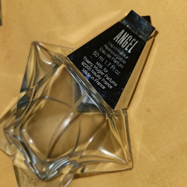 Bottiglia di profumo Thierry Mugler Star