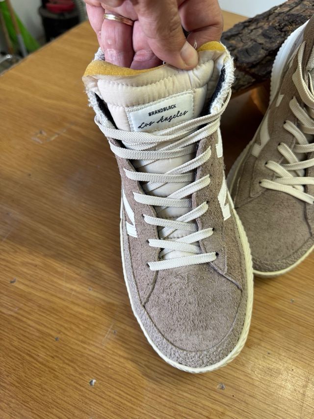 Sneakers uomo beige e bianche