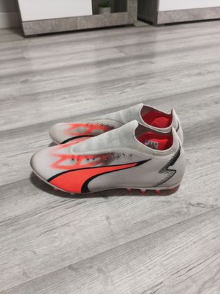 Botas de fútbol Puma Ultra Talla 41