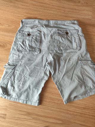 Pantalón corto cargo hombre gris