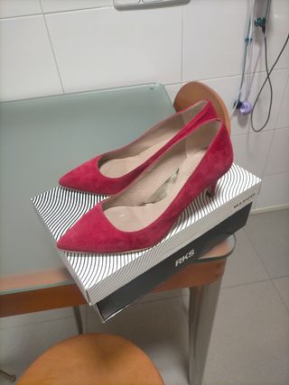 Zapatos de tacón RKS rojos