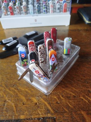 Navajas Victorinox Classics