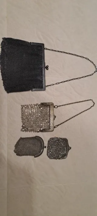 Bolso monedero plateado