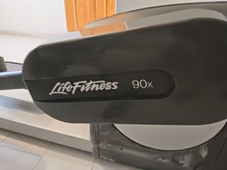 Elíptica Life Fitness