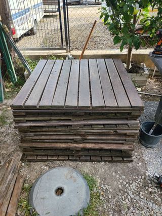 Tarima exterior madera 100x100
15 piezas más guías