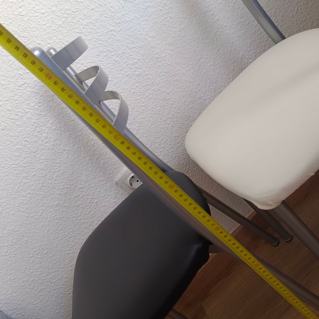 URGE Lote 2 sillas metal negro y bla