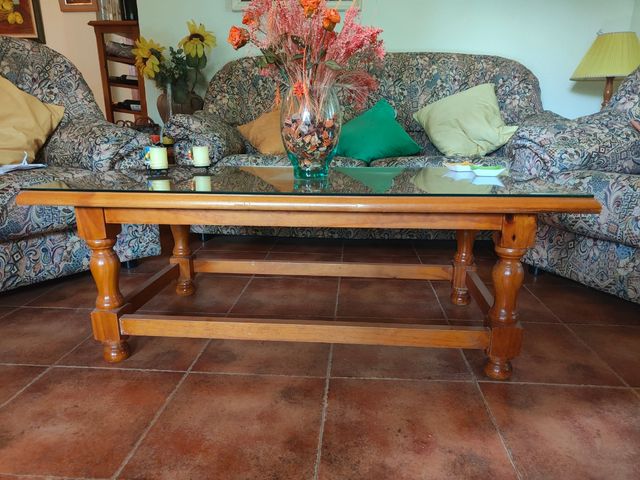 Mesa baja provenzal madera y cristal