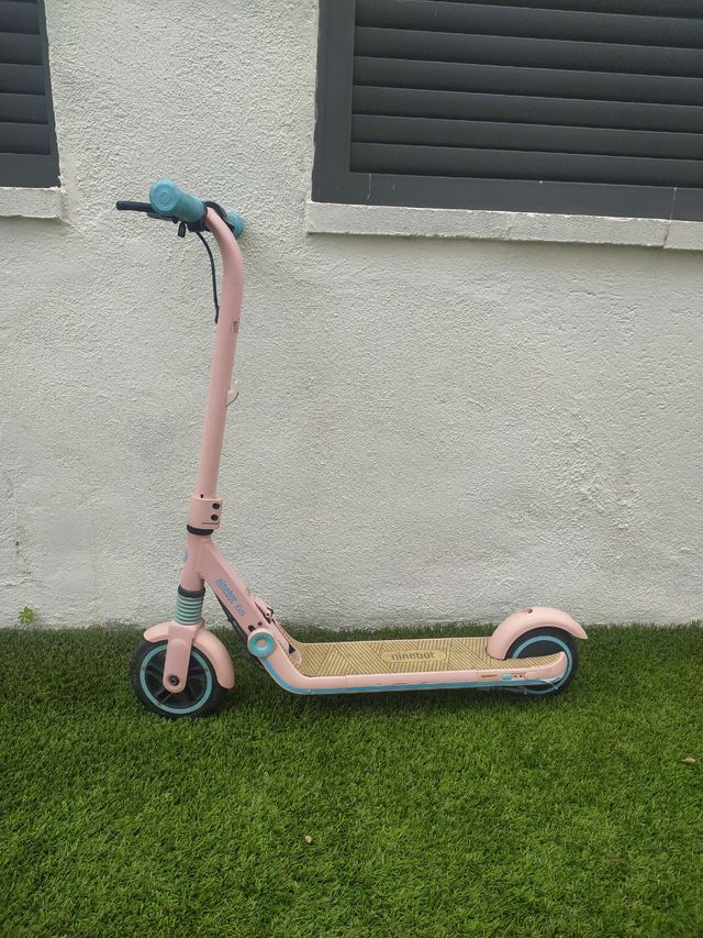 Patinete Eléctrico Infantil Rosa
