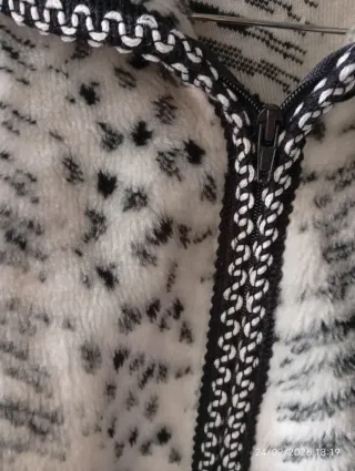 Almohada NUEVA chaqueta abrigo regalo