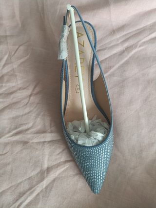 Zapatos destalonado Azarey con pedrería