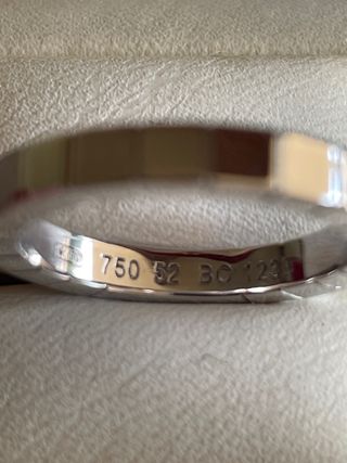 Anillo Cartier de oro blanco. 18 k. Serie Lanieres