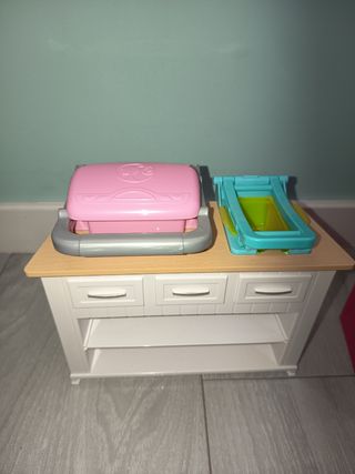Cocina Barbie con plastilina (no incluida)