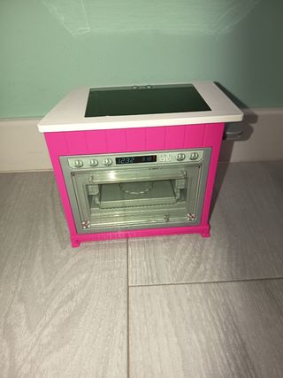 Cocina Barbie con plastilina (no incluida)