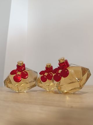 Perfume Colonia con Adorno de Cerezas