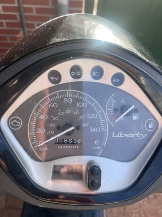 Moto Liberty 125 Negra