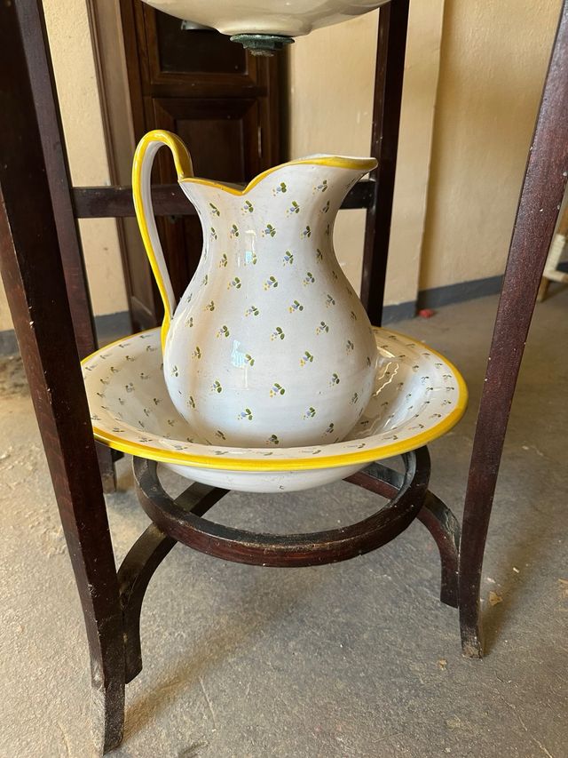 Aguamanil palanganero antiguo