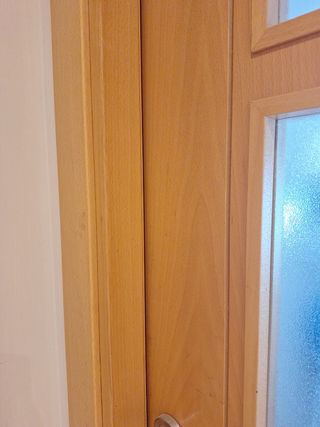 Puerta madera cocina/comedor con cristal