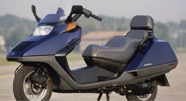 Kit 9 pezzi interni CN250 Honda CN 250 nuovi