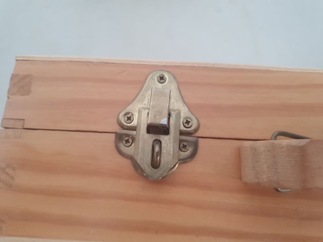 Caja de herramientas de madera para niños