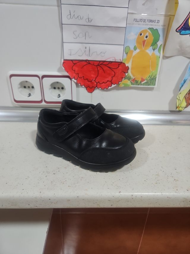 Zapatos colegiales negros