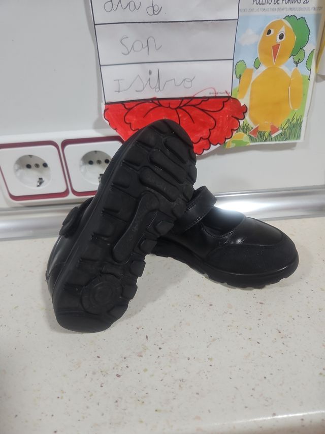 Zapatos colegiales negros