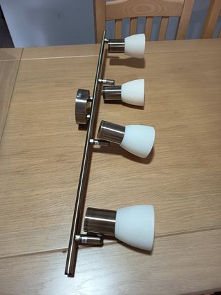 ote de lampara y tres focos nuevos
