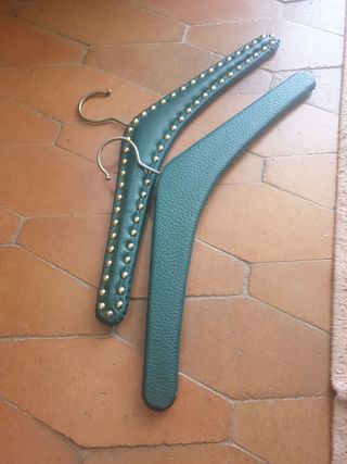 Perchas Vintage Piel y Metal