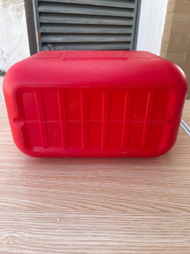 Bidón de combustible rojo 10L