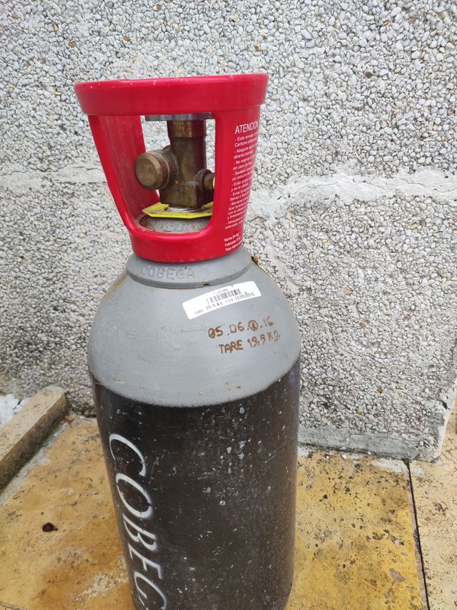 Botella de dióxido de carbono para uso alimentario