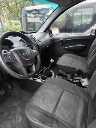 Mahindra XUV 500 2016