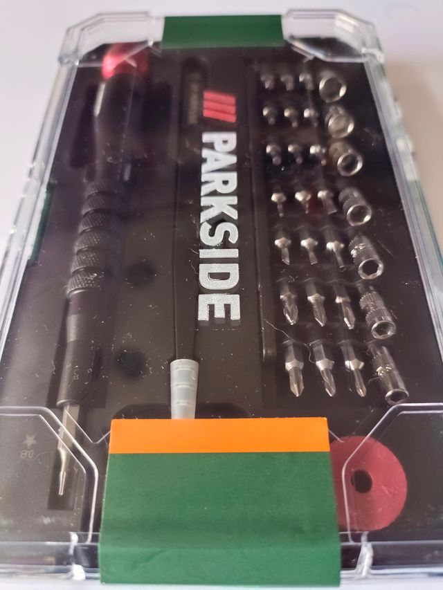 √•• PARKSIDE ••√