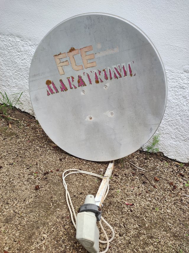 Antena parabólica