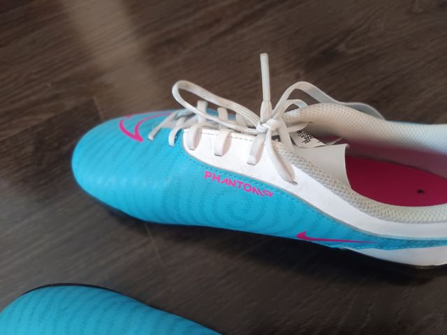 Botas de fútbol Nike multitacos