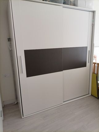 Armario puertas correderas