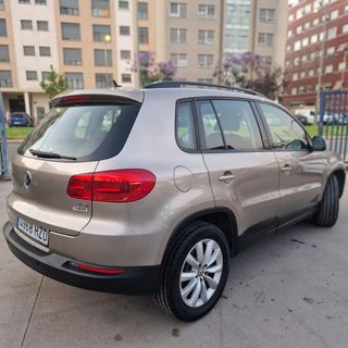 VW  Tiguan  2014