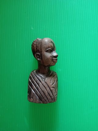 Statua africana in legno. Da collezione!!!!!