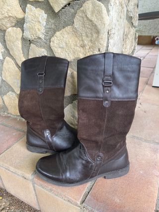 Botas de piel y ante marrones