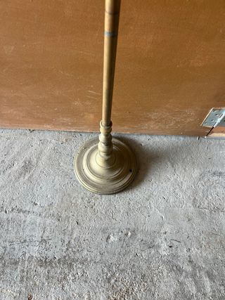 Lámpara de pie vintage dorada