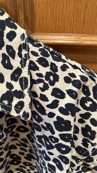 Abrigo Zara Animal Print Talla XS