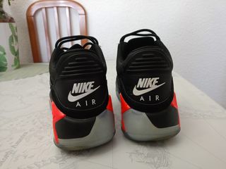 Zapatillas Nike Air Jordan Negras y Rojas